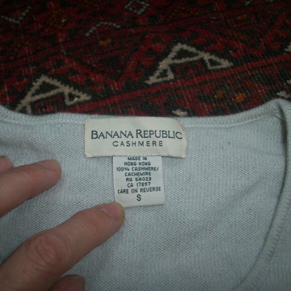 Banana Republic Cardigan Womens Small Cashmere Light Blue Short Sleeve Sweater - Picture 3 of 14